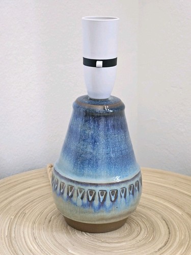 Piccola lampada tavolo - lampada, da